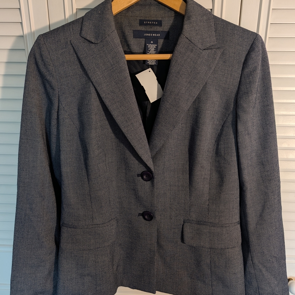 Jones Wear Women's Charcoal Blazer